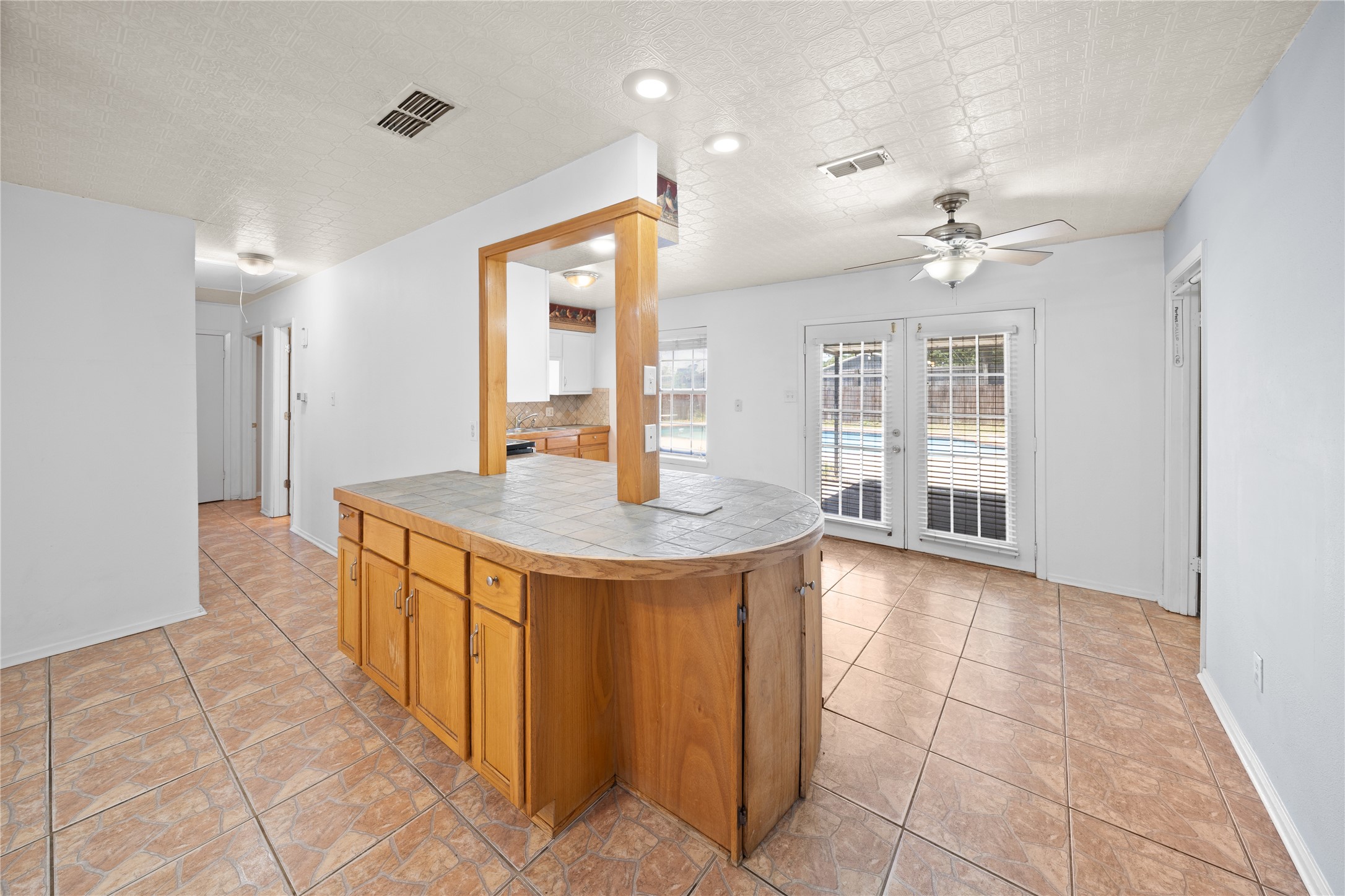 230 County Road 2302 Mineola TX 75773