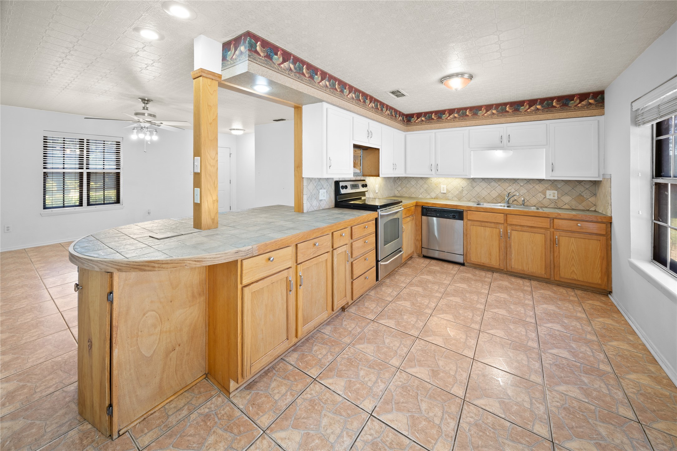230 County Road 2302 Mineola TX 75773