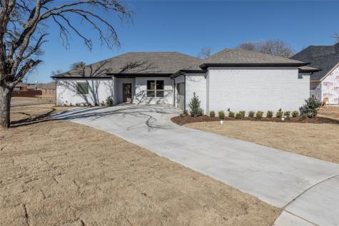 1613 Sea Breeze Court Azle TX 76020