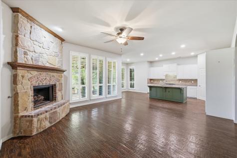 1731 Meadows Avenue Lantana TX 76226