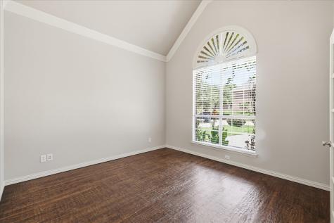 1731 Meadows Avenue Lantana TX 76226