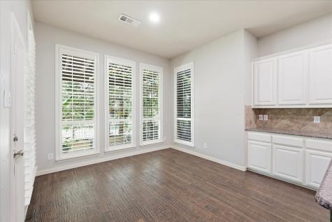1731 Meadows Avenue Lantana TX 76226