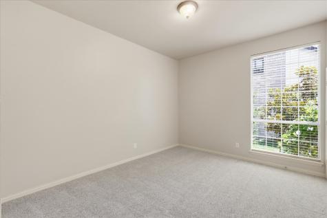 1731 Meadows Avenue Lantana TX 76226