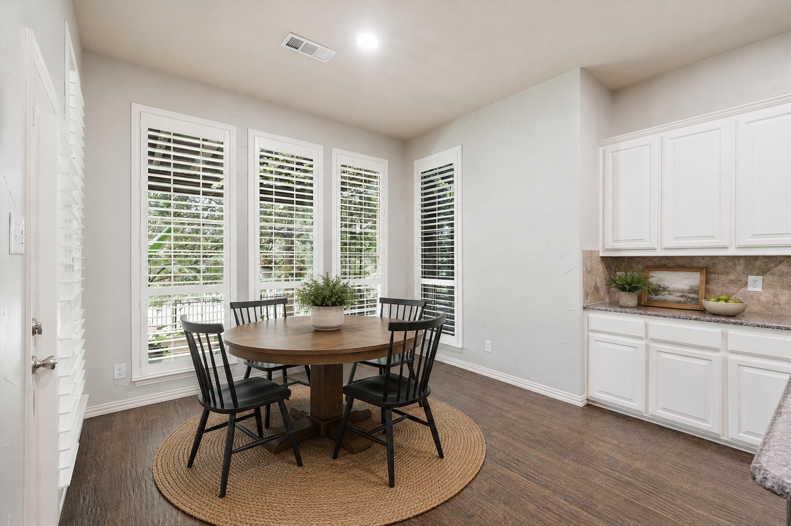 1731 Meadows Avenue Lantana TX 76226