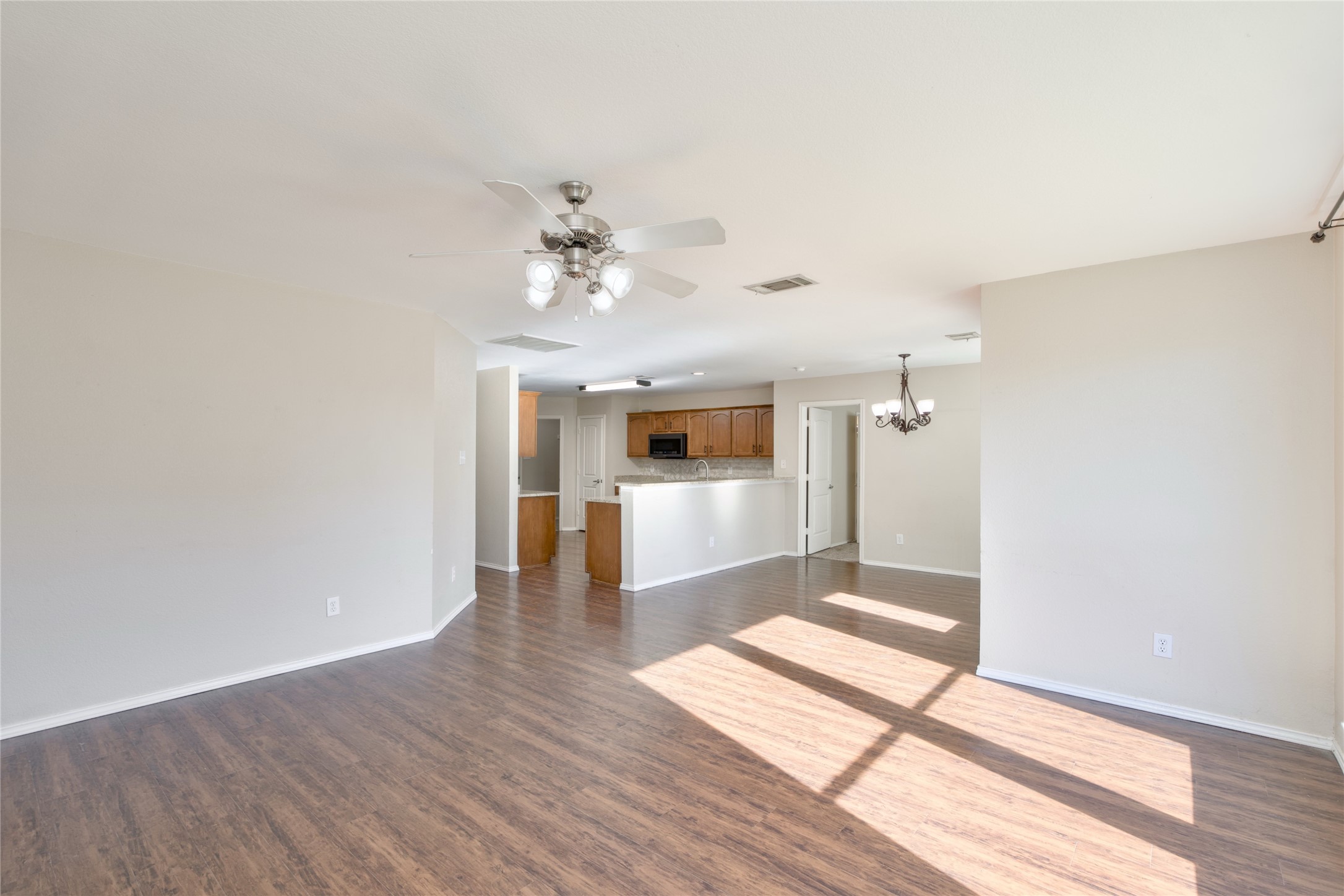2012 Kings Forest Drive Heartland TX 75126
