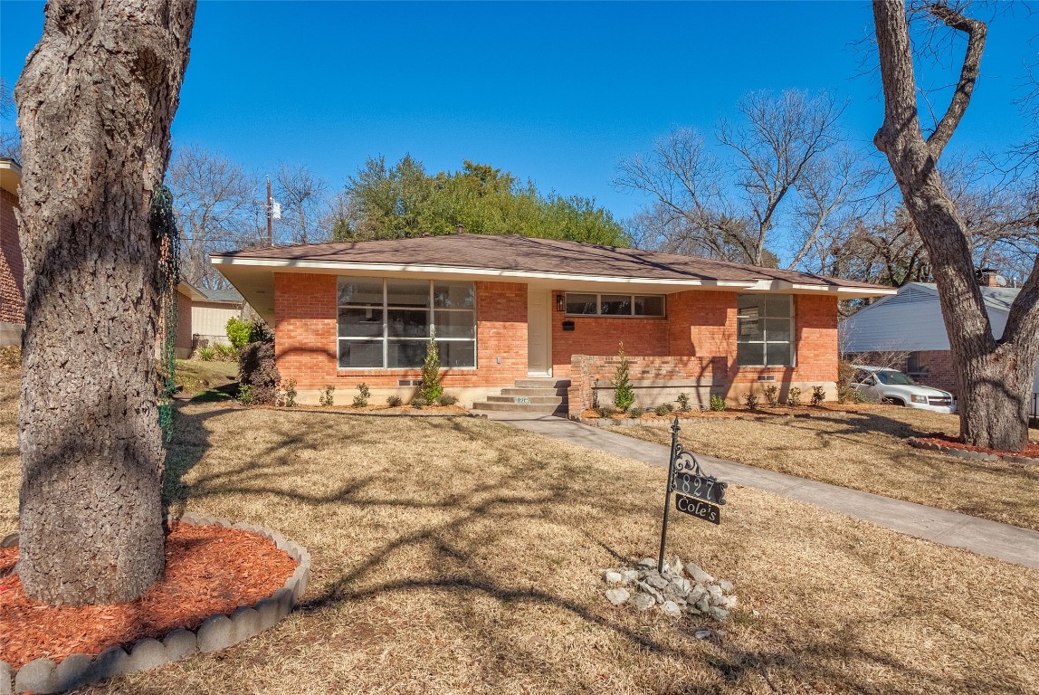 827 Green Castle Drive Dallas TX 75232