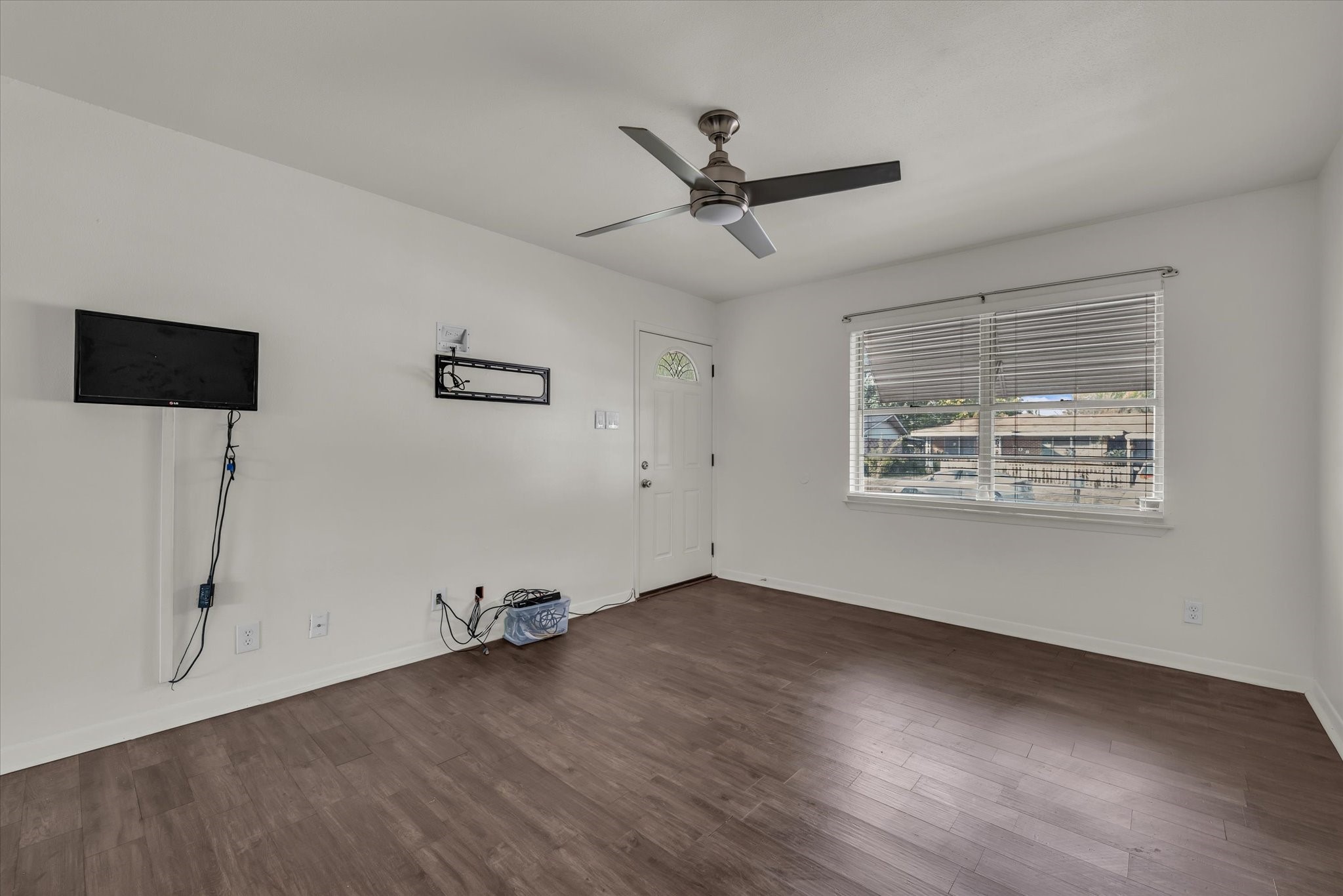 309 S Rita Street Lacy Lakeview TX 76705