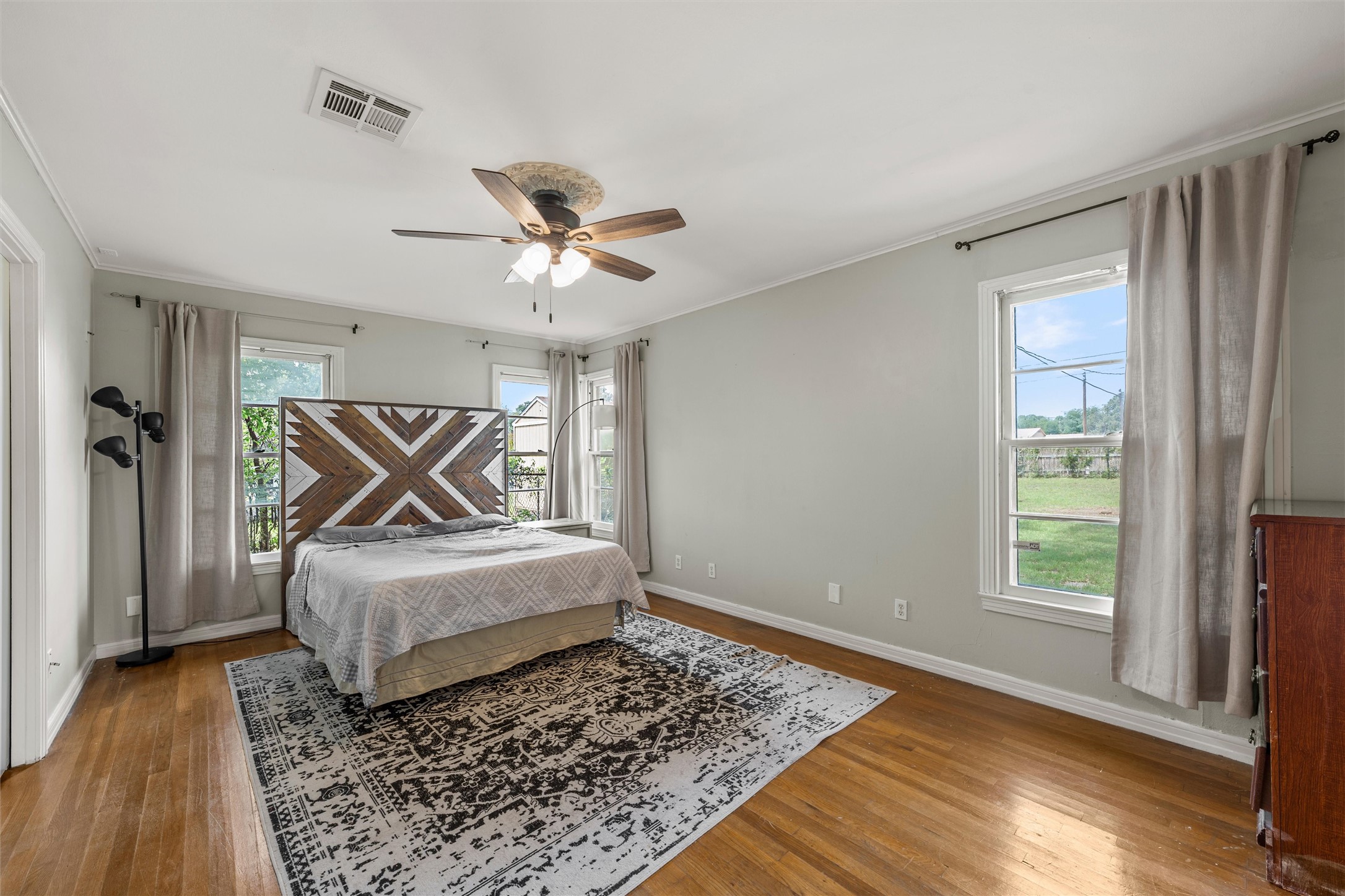 3223 Live Oak Avenue Waco TX 76708
