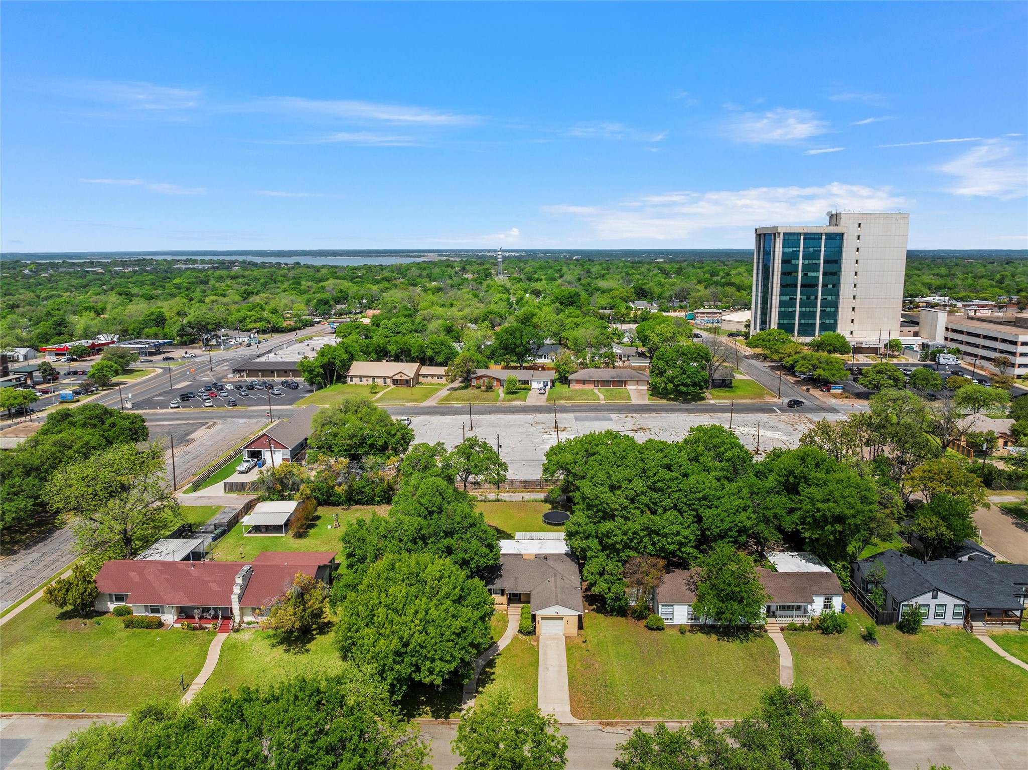 3223 Live Oak Avenue Waco TX 76708