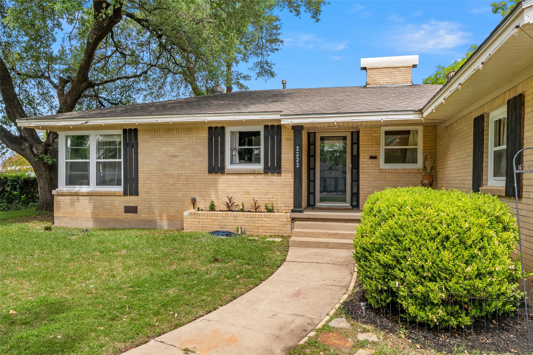 3223 Live Oak Avenue Waco TX 76708