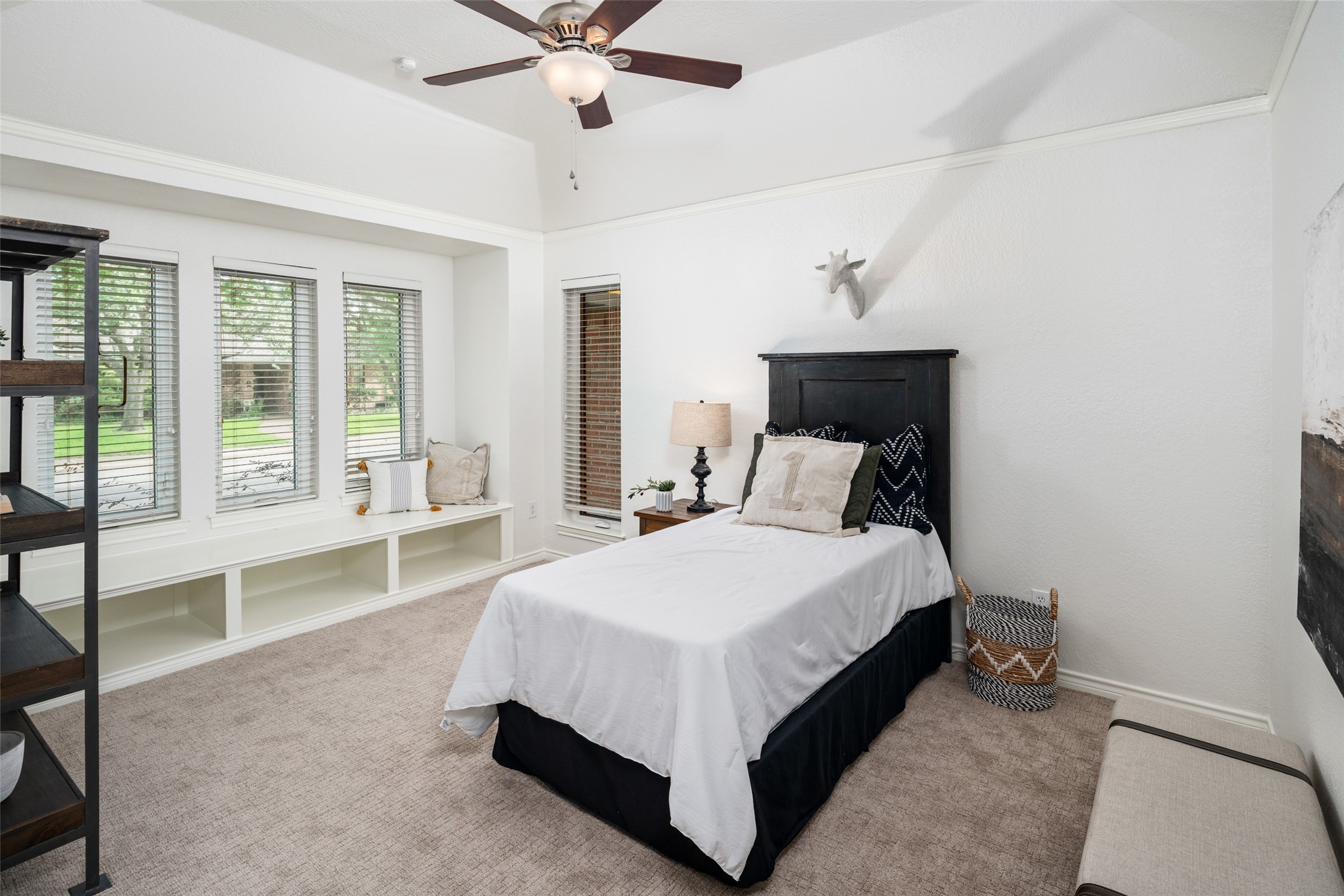 6211 Yellow Rock Trail Dallas TX 75248