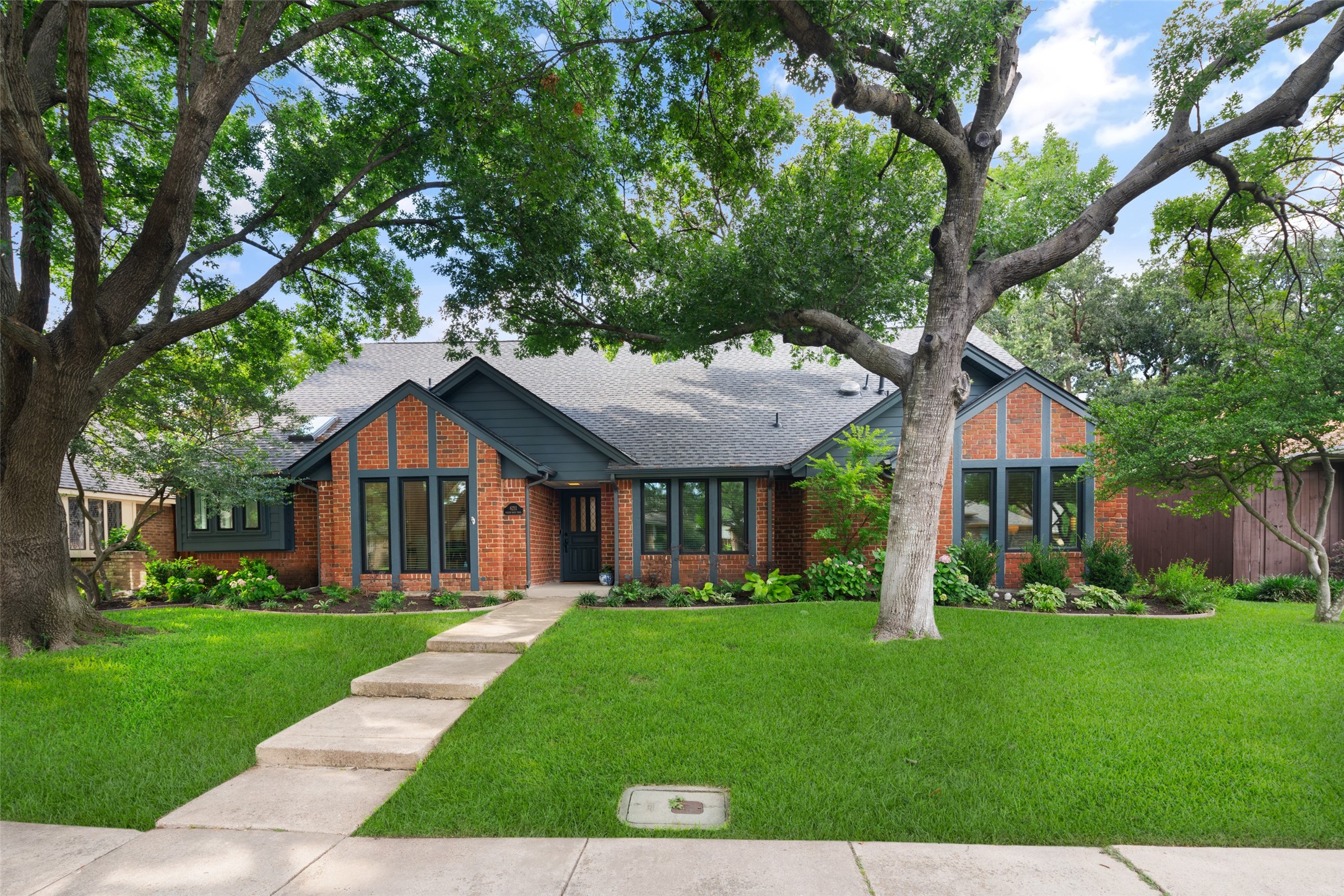 6211 Yellow Rock Trail Dallas TX 75248