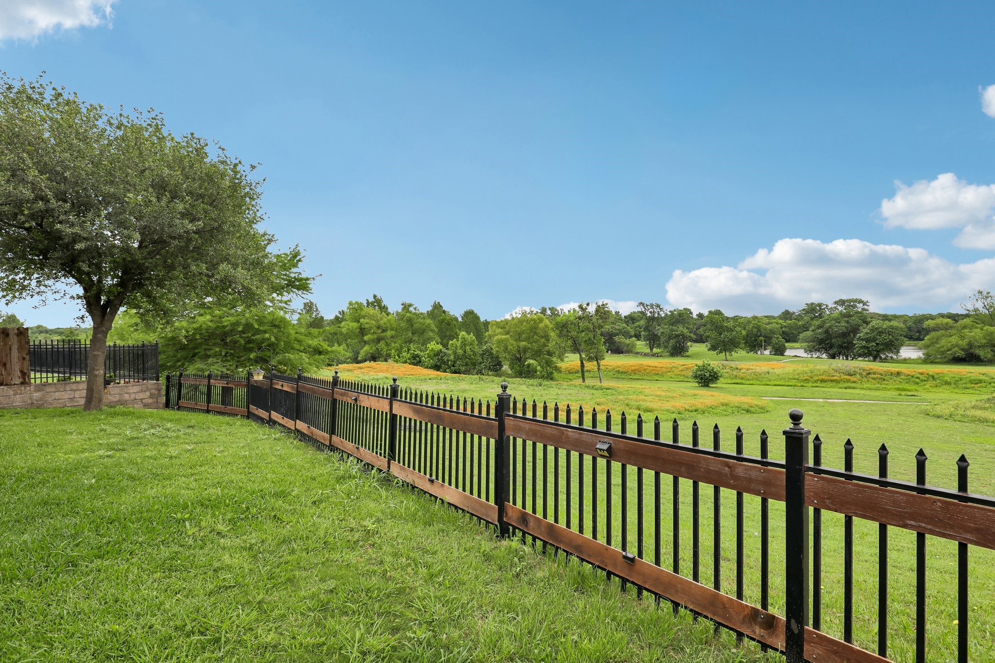 2821 Dog Leg Trail Mckinney TX 75069