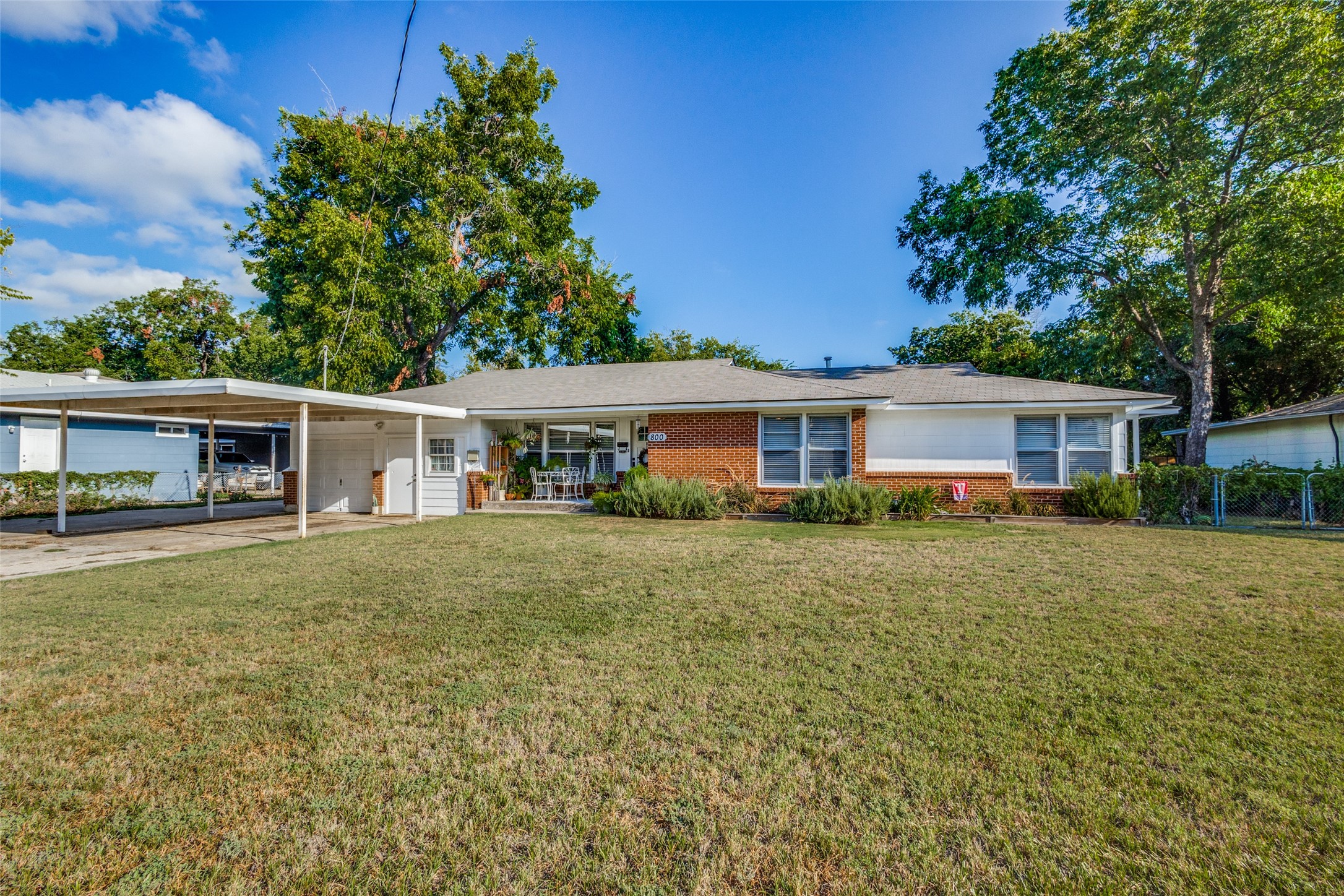 800 W Mulberry Street Denton TX 76201