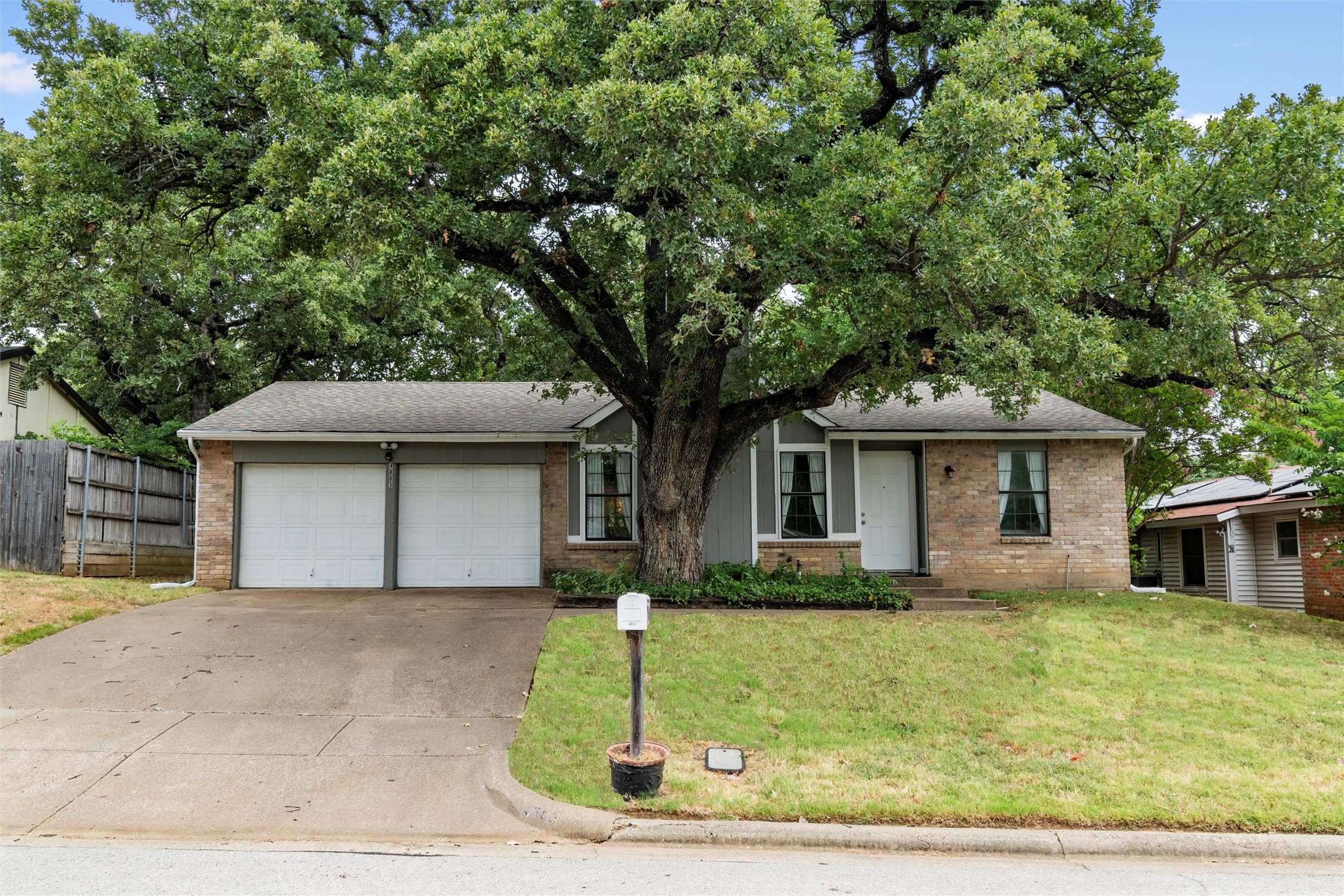 4803 French Wood Drive Arlington TX 76016