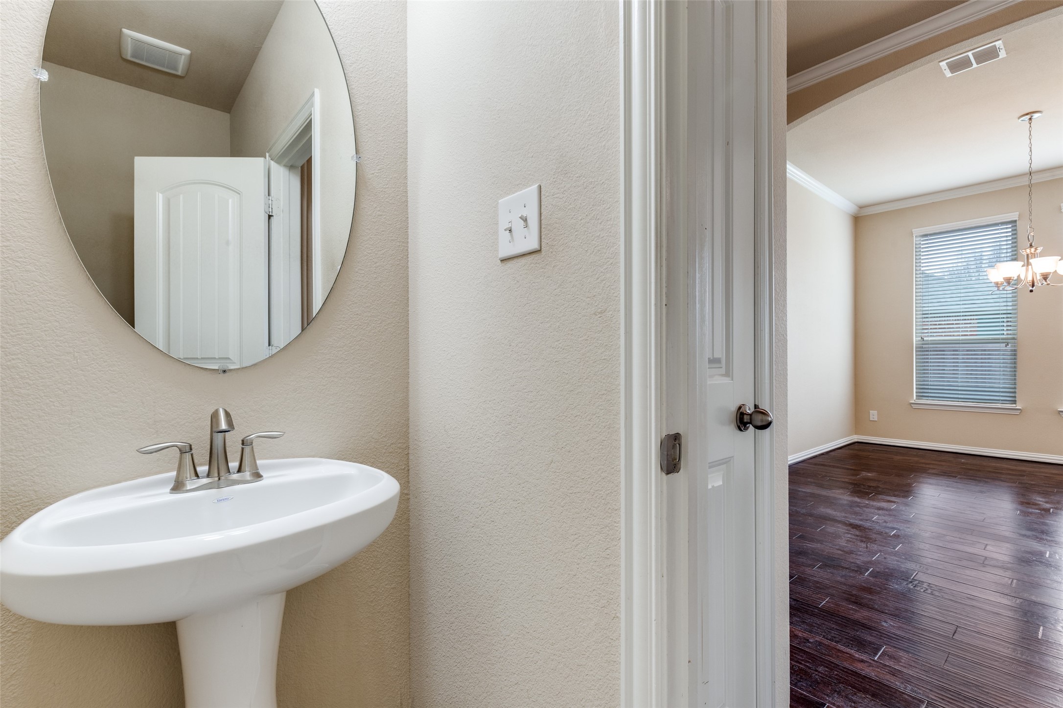1913 Elite Road Mckinney TX 75071