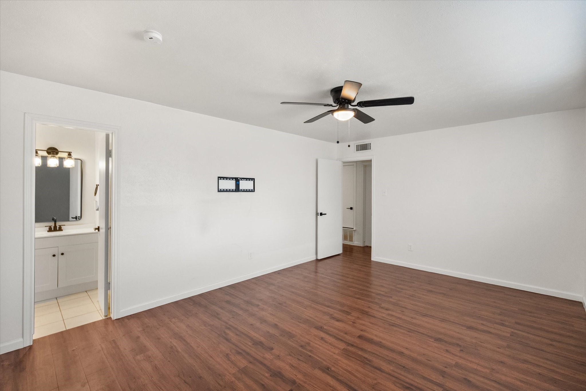 3425 Doolittle Drive Arlington TX 76014