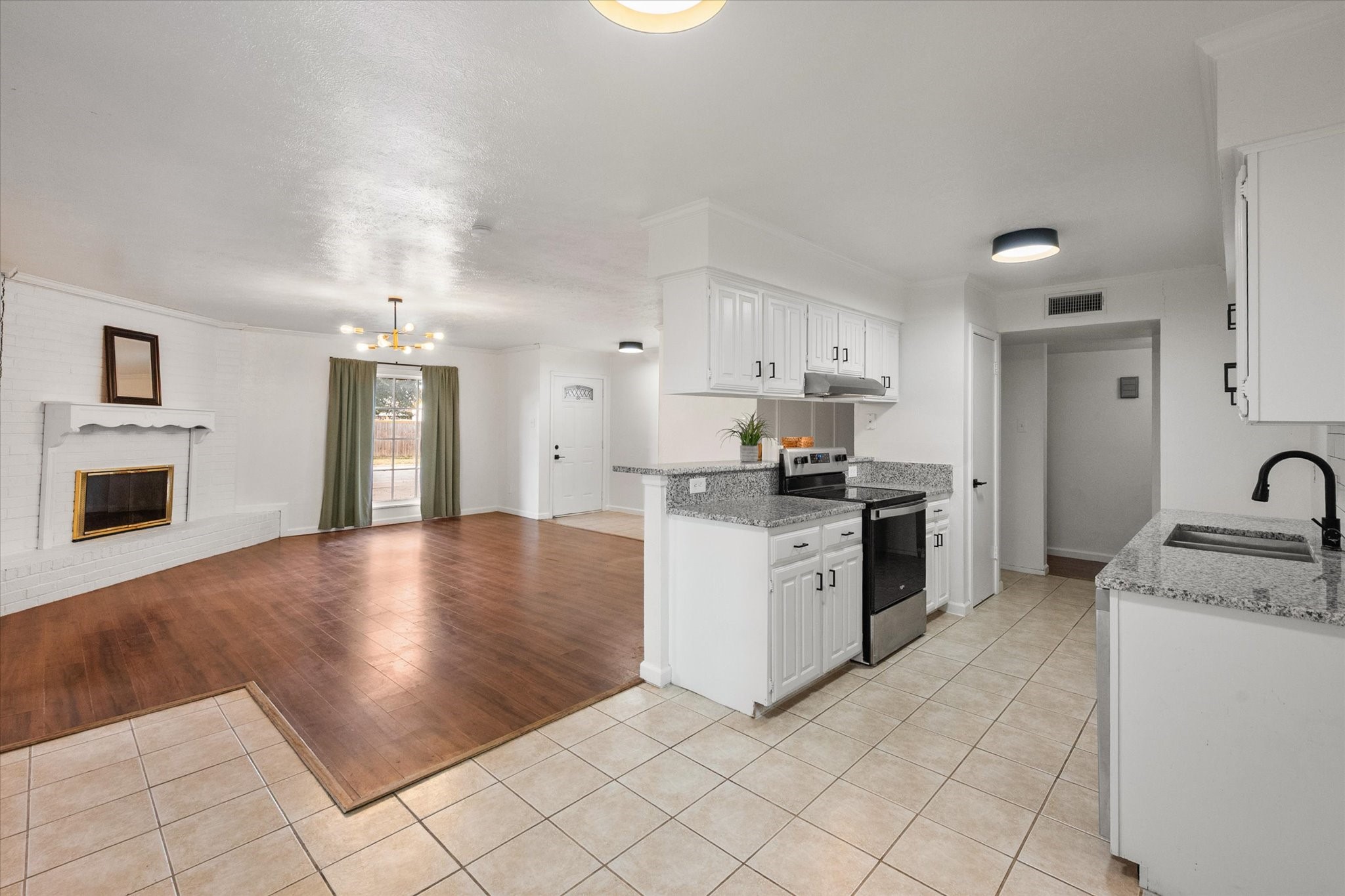 3425 Doolittle Drive Arlington TX 76014