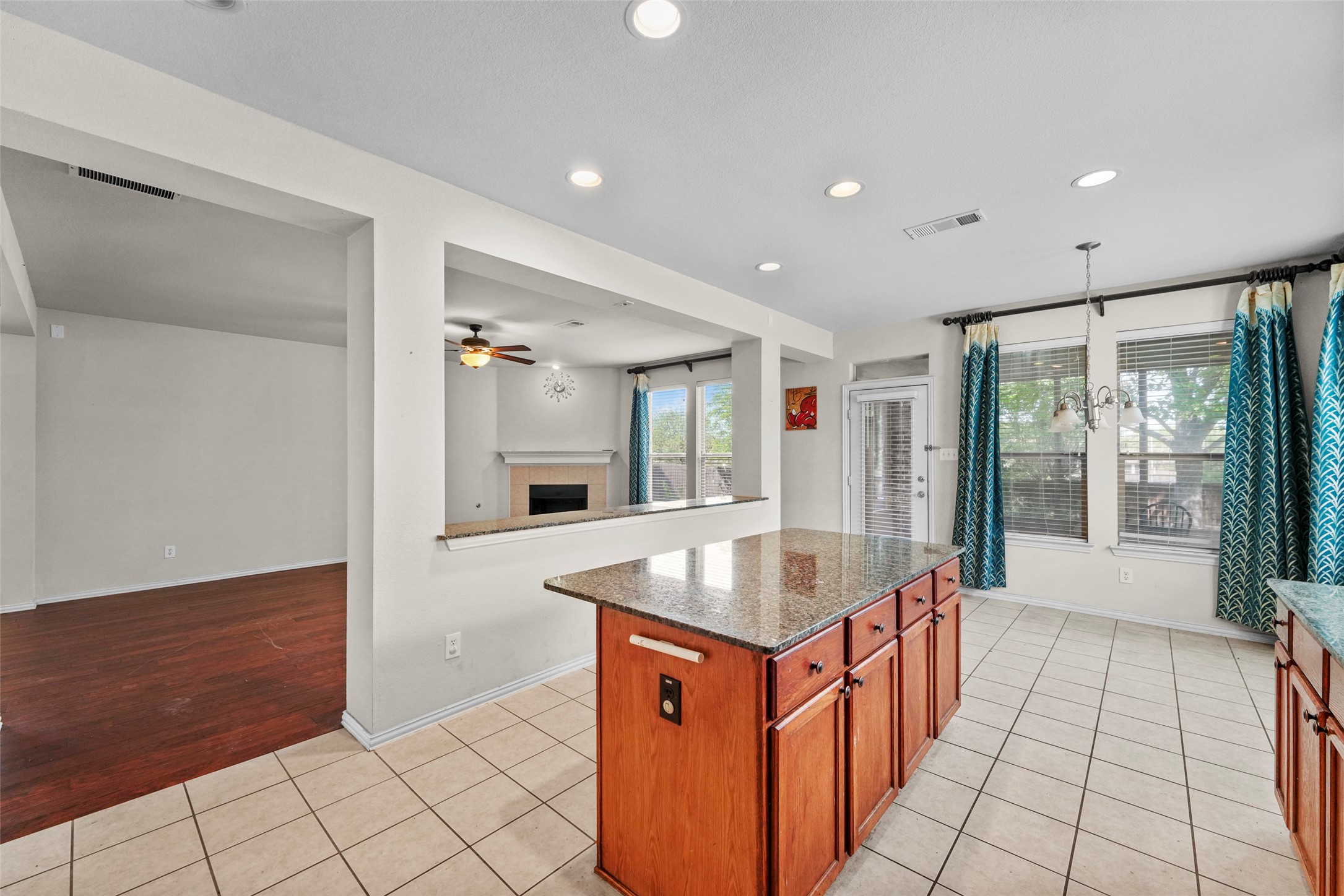 2405 Reston Drive Mckinney TX 75072
