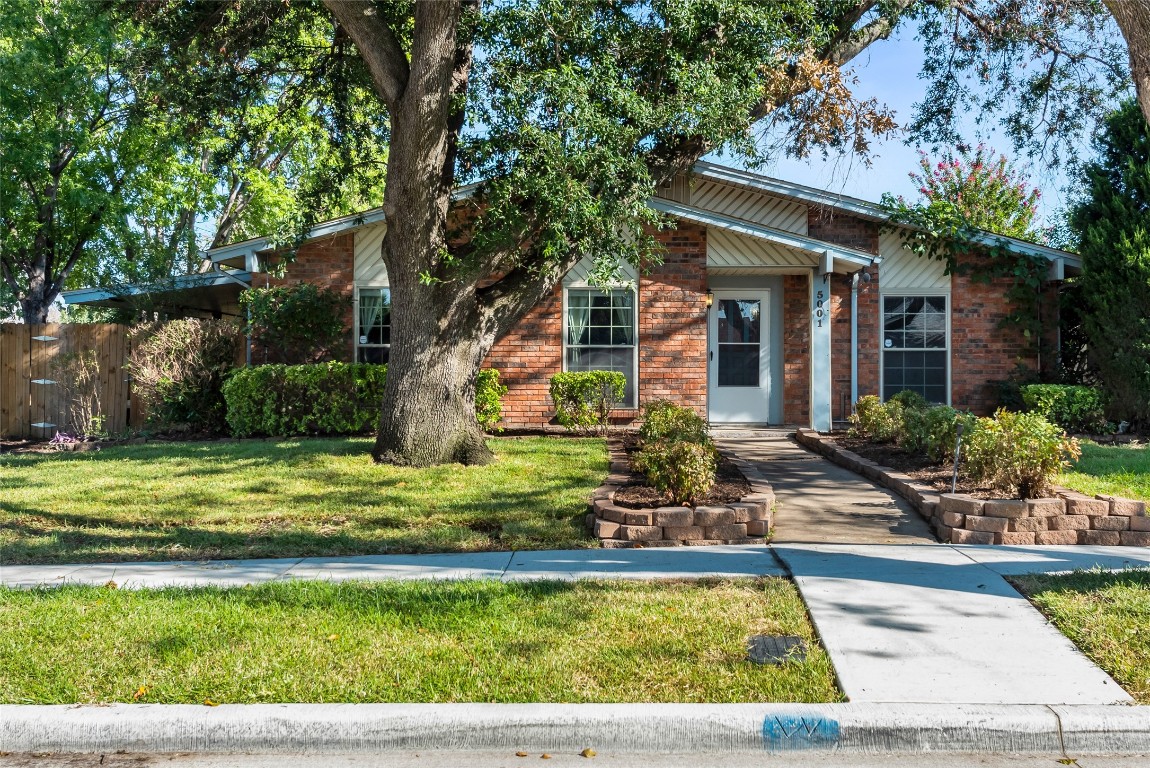 5001 Thompson Drive The Colony TX 75056
