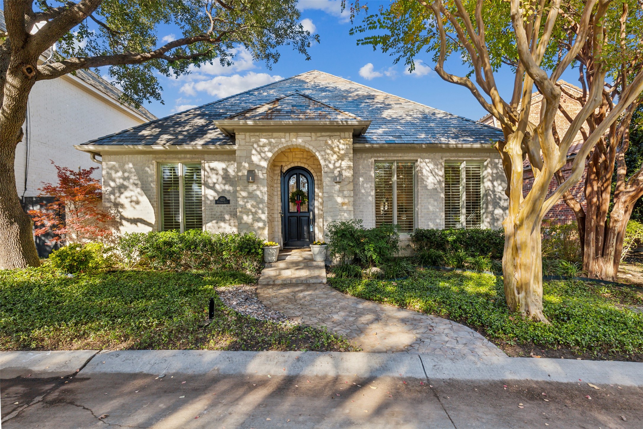 433 Wyndham Crest Westworth Village TX 76114