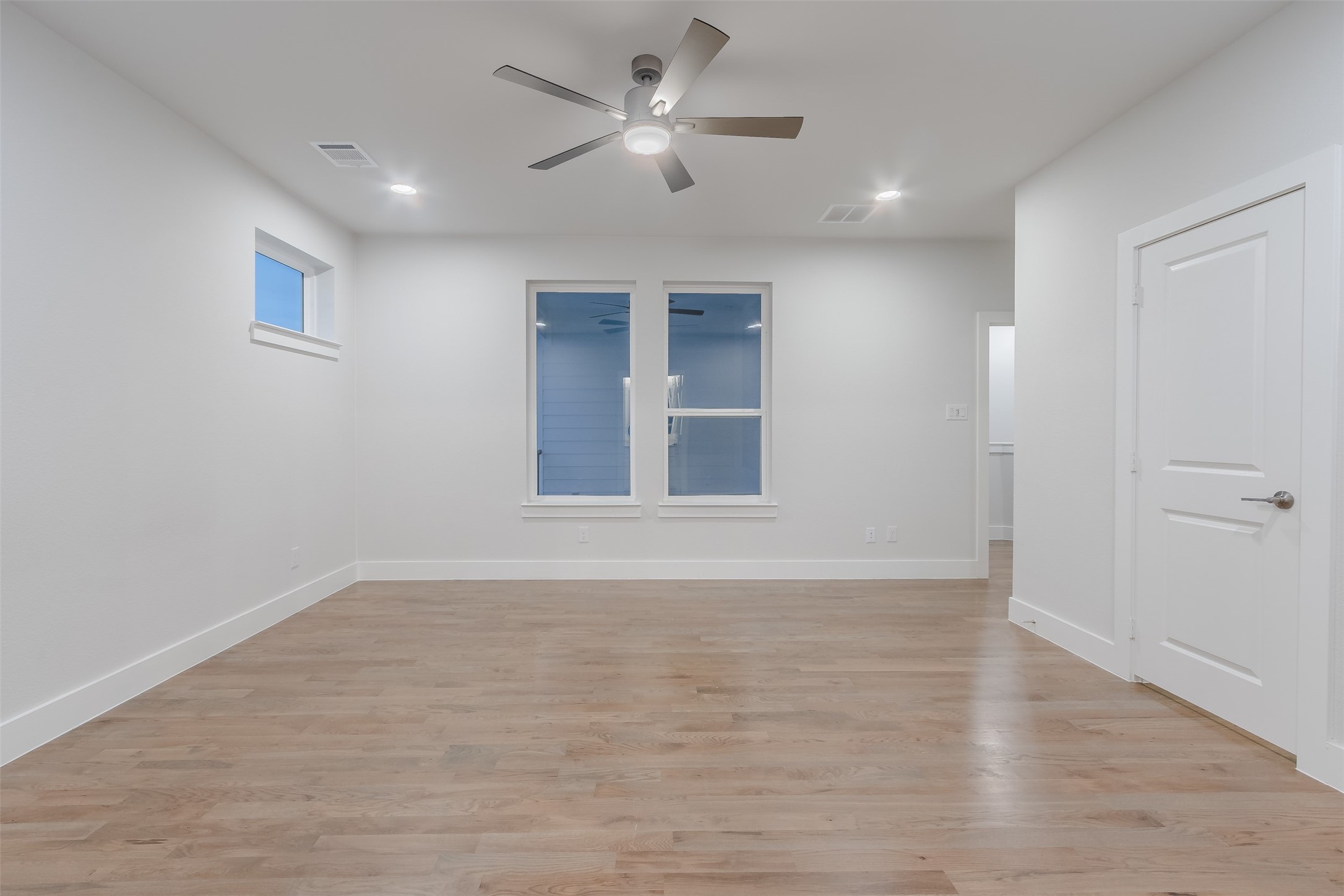 1144 Lavender Ridge Dallas TX 75204
