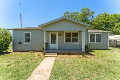 208 S 3rd Street Bangs TX 76823