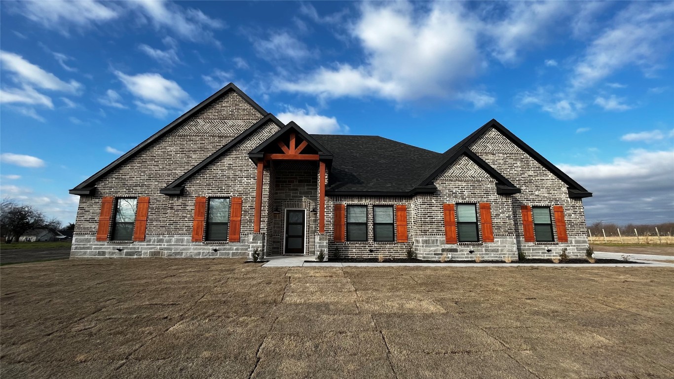 820 County Road 4108 Greenville TX 75401