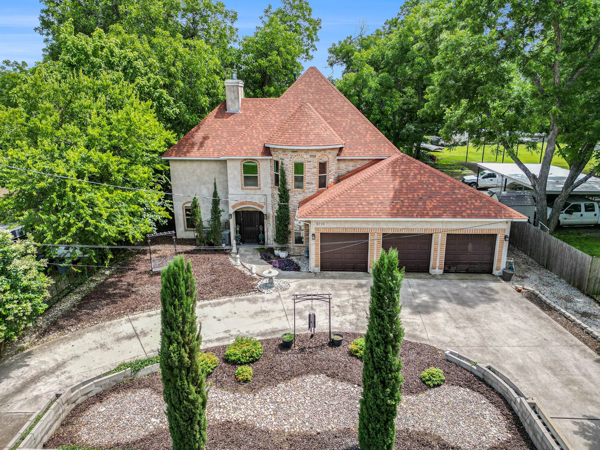 5716 Wall Avenue Haltom City TX 76117