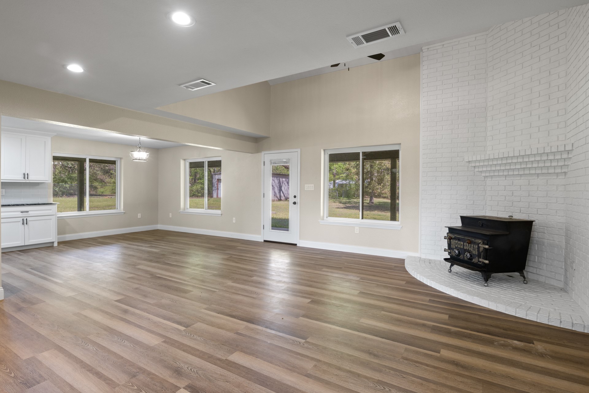 366 County Road 1740 Mt Pleasant TX 75455