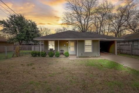 208 N Holloway Street Cleburne TX 76033