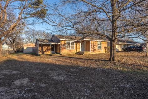 1414 Rice Avenue Gainesville TX 76240