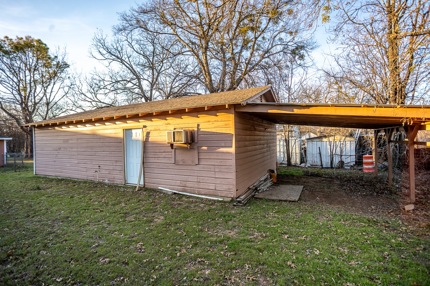 1414 Rice Avenue Gainesville TX 76240