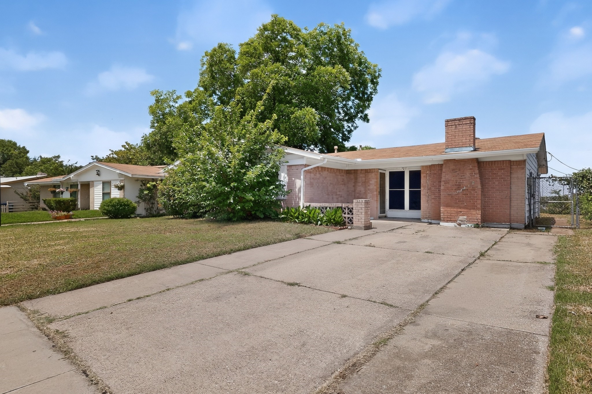 1802 Fairfax Lane Carrollton TX 75006