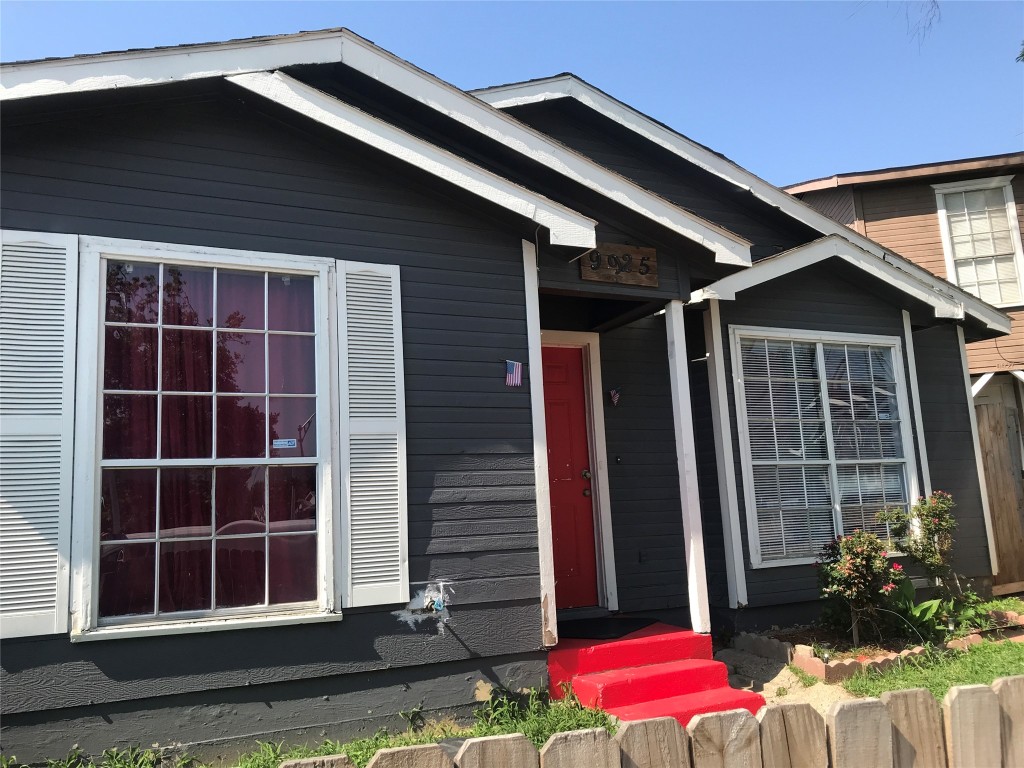 9925 Cedar Mountain Circle Dallas TX 75217