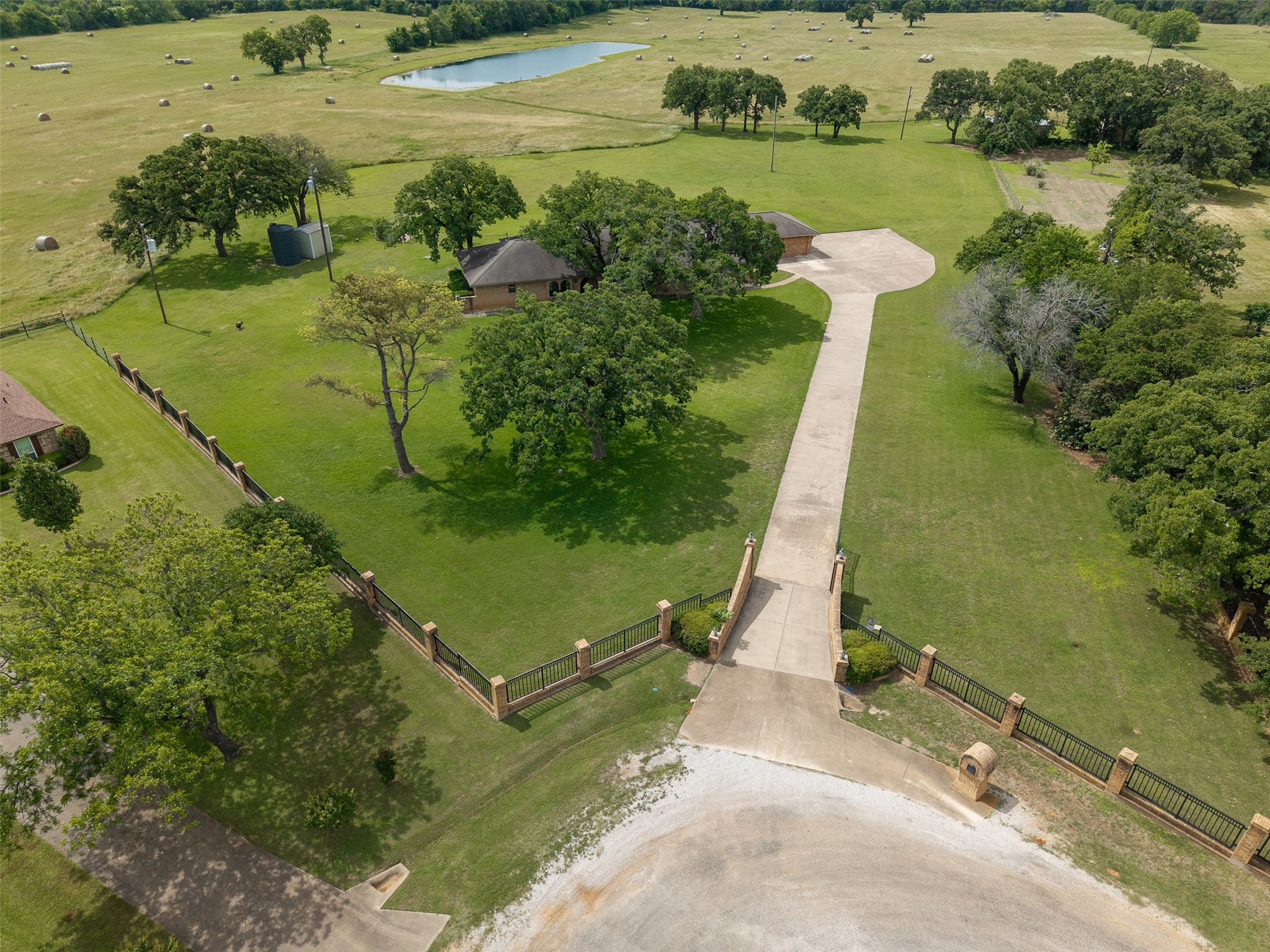 5309 Burleson Oaks Drive Burleson TX 76028