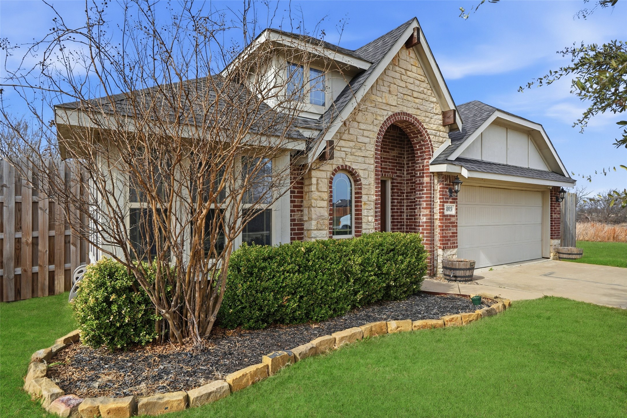 803 Lakeview Drive Alvarado TX 76009
