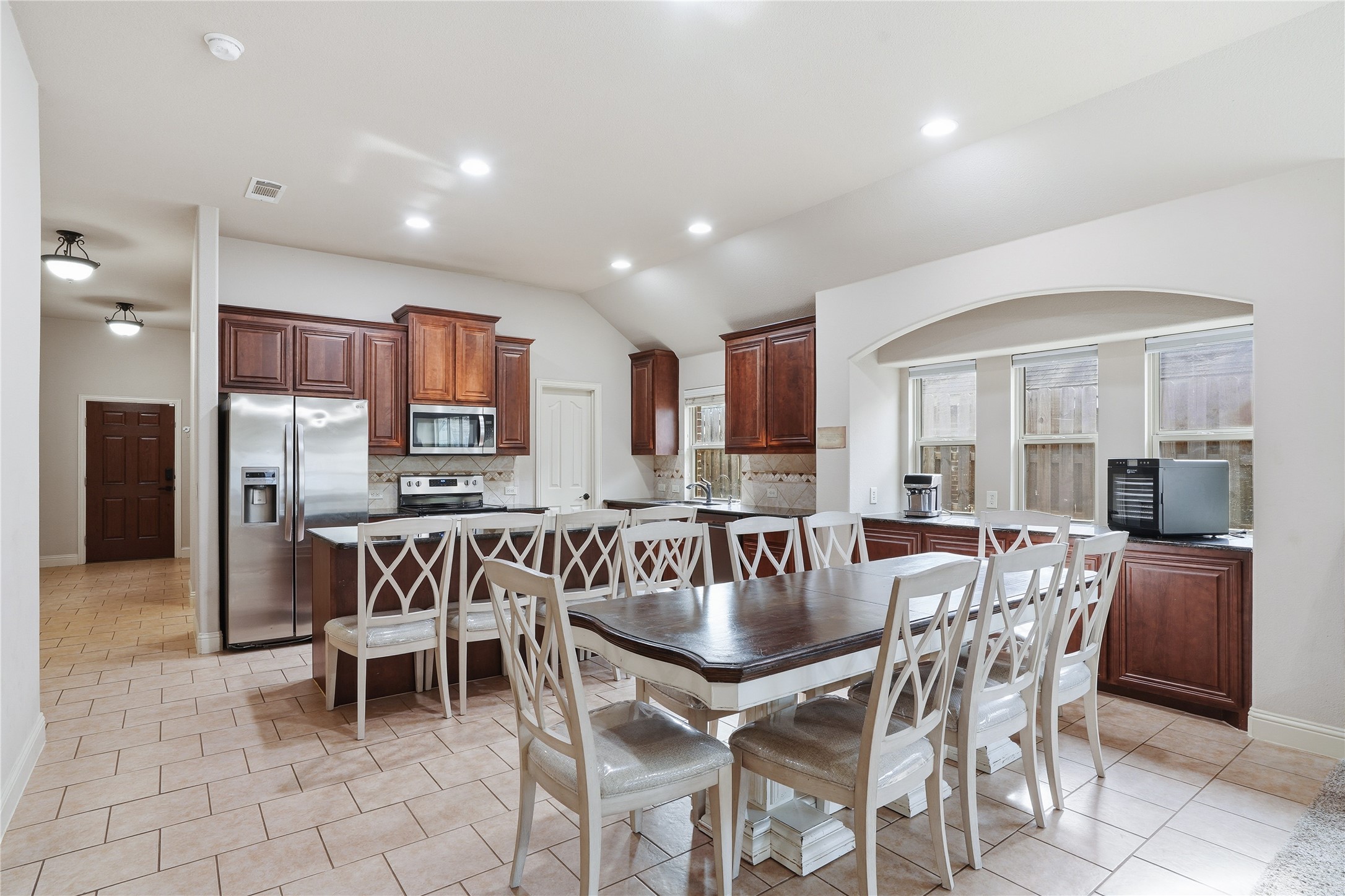 803 Lakeview Drive Alvarado TX 76009
