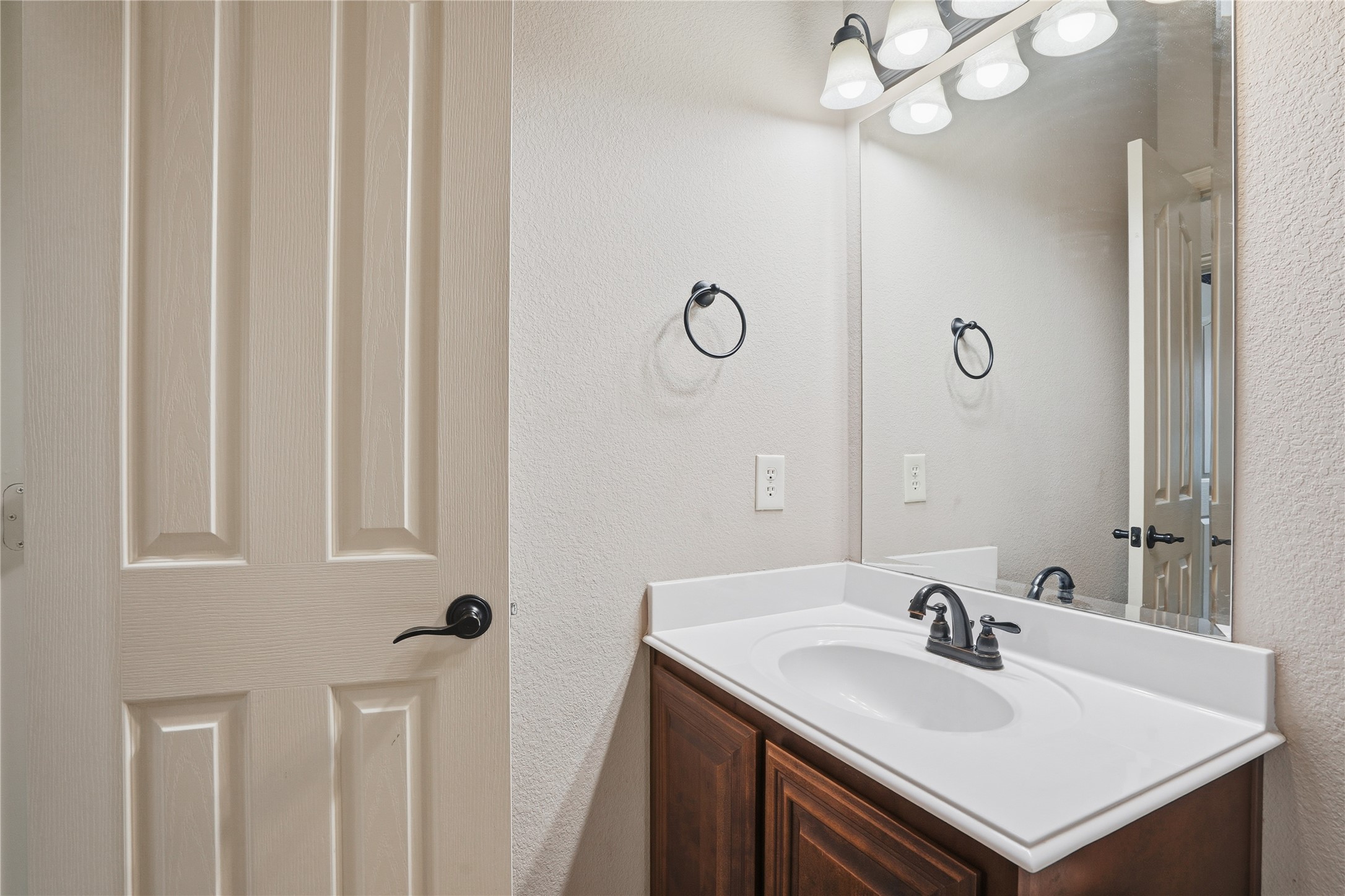 803 Lakeview Drive Alvarado TX 76009