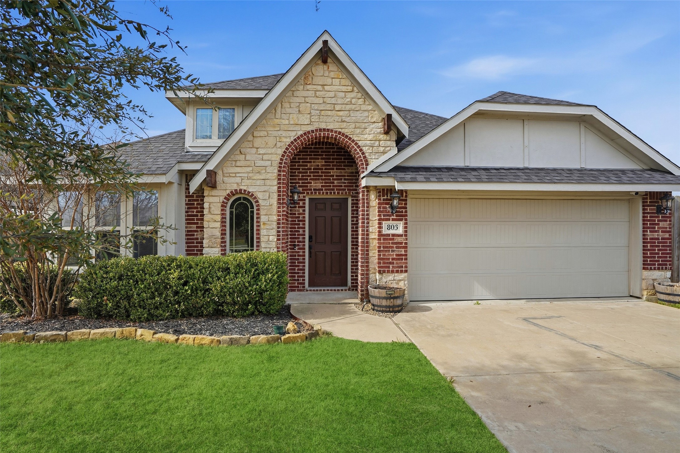 803 Lakeview Drive Alvarado TX 76009