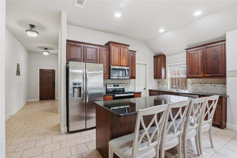 803 Lakeview Drive Alvarado TX 76009