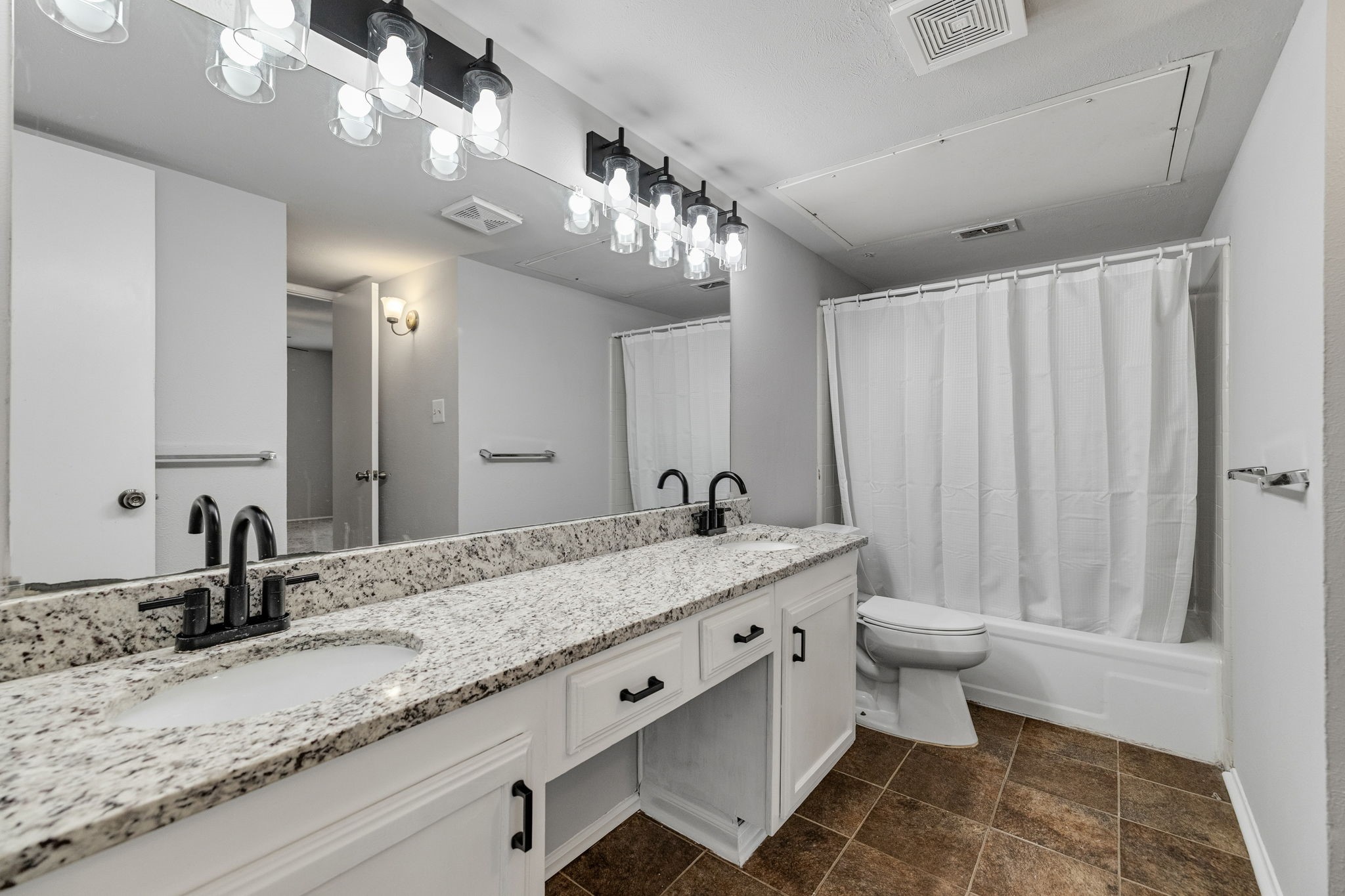 4625 Chapman Street The Colony TX 75056