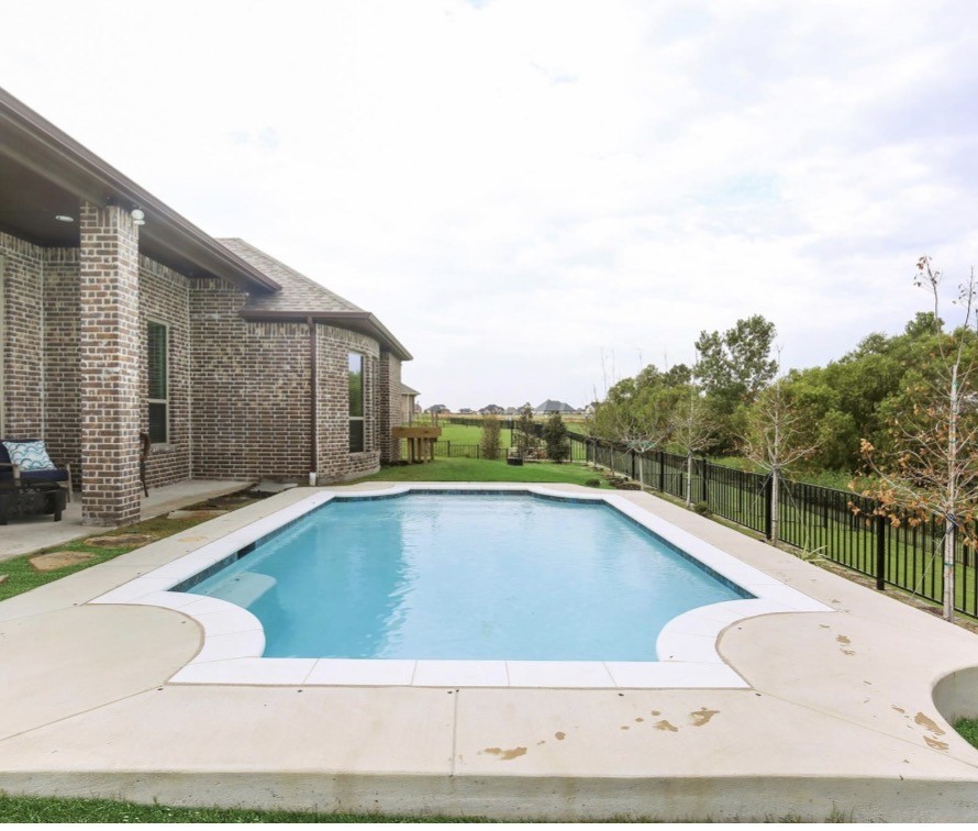 1129 Stonebridge Pass Gunter TX 75058