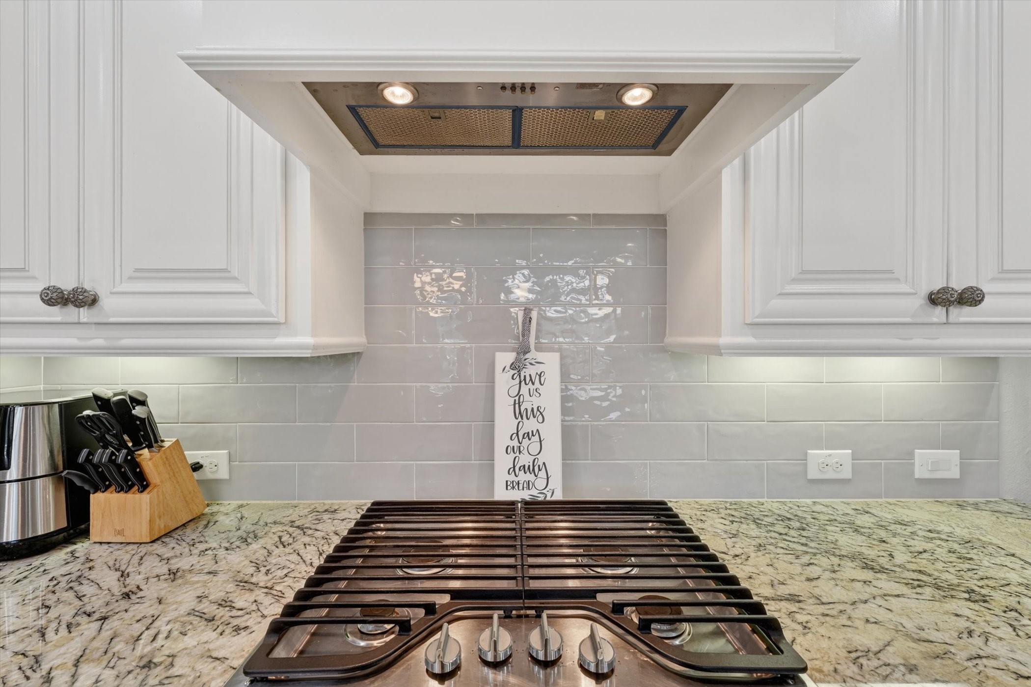 1129 Stonebridge Pass Gunter TX 75058