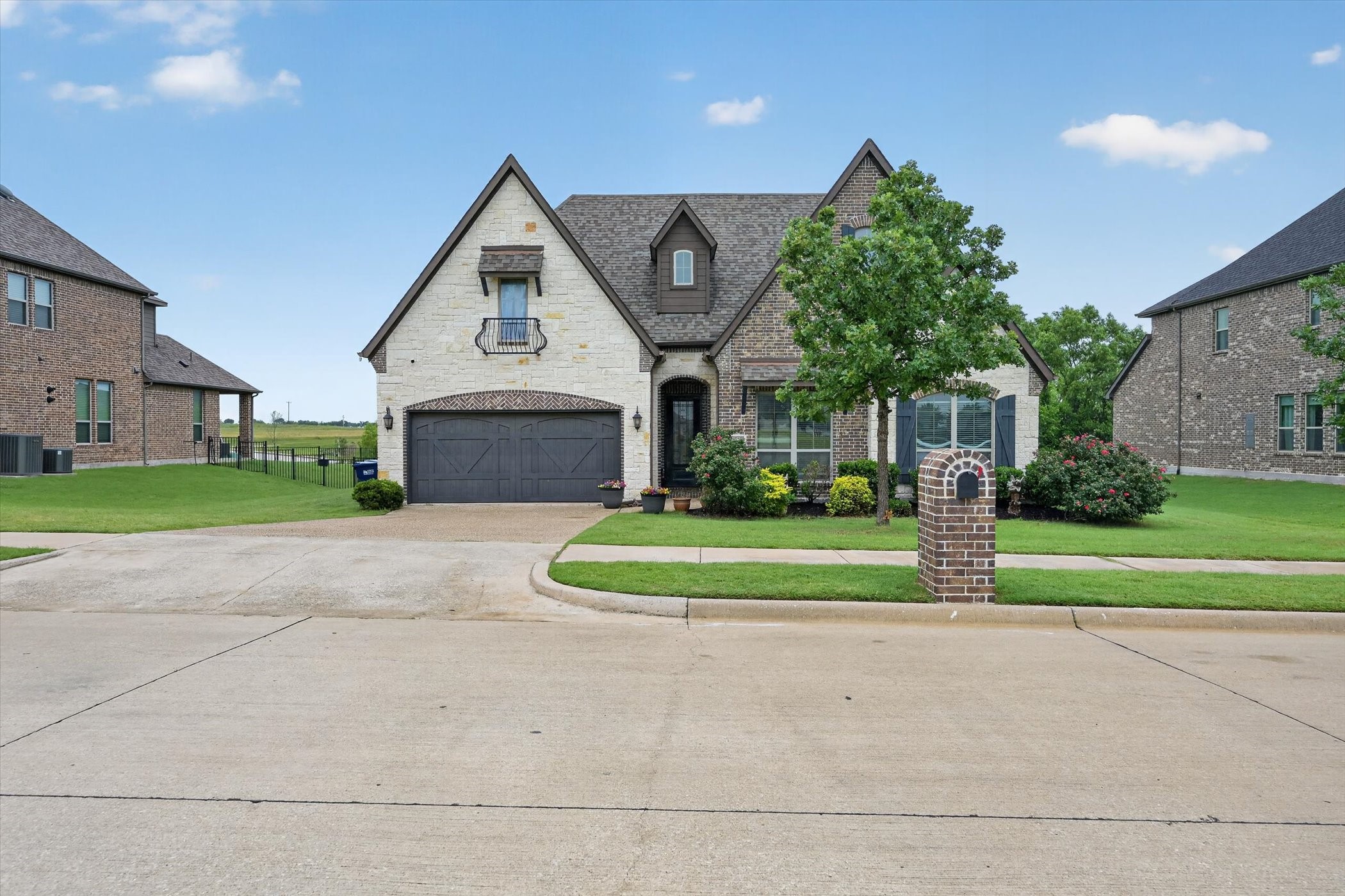 1129 Stonebridge Pass Gunter TX 75058