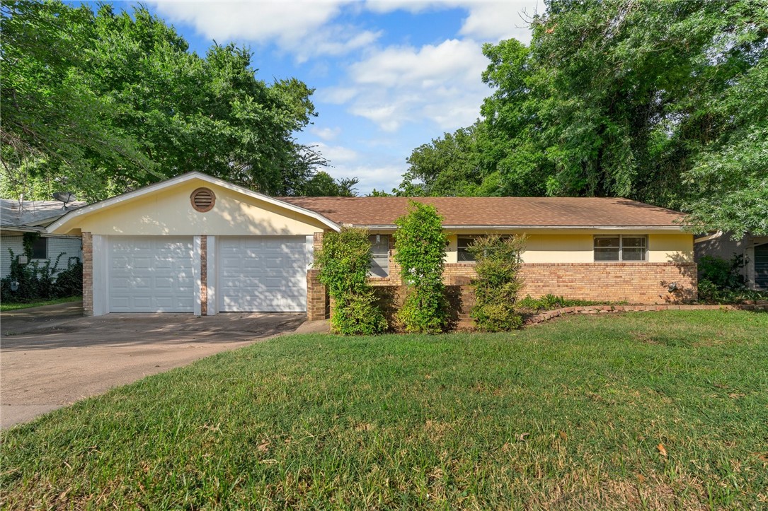 715 Fairway Road Woodway TX 76712