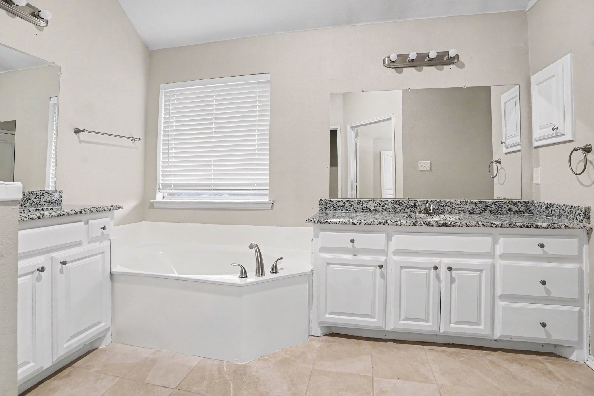 8725 Creede Trail Fort Worth TX 76118