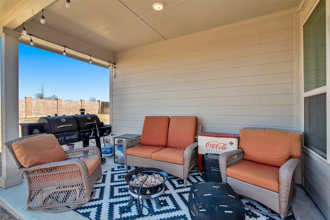 400 Evans Drive Van Alstyne TX 75495