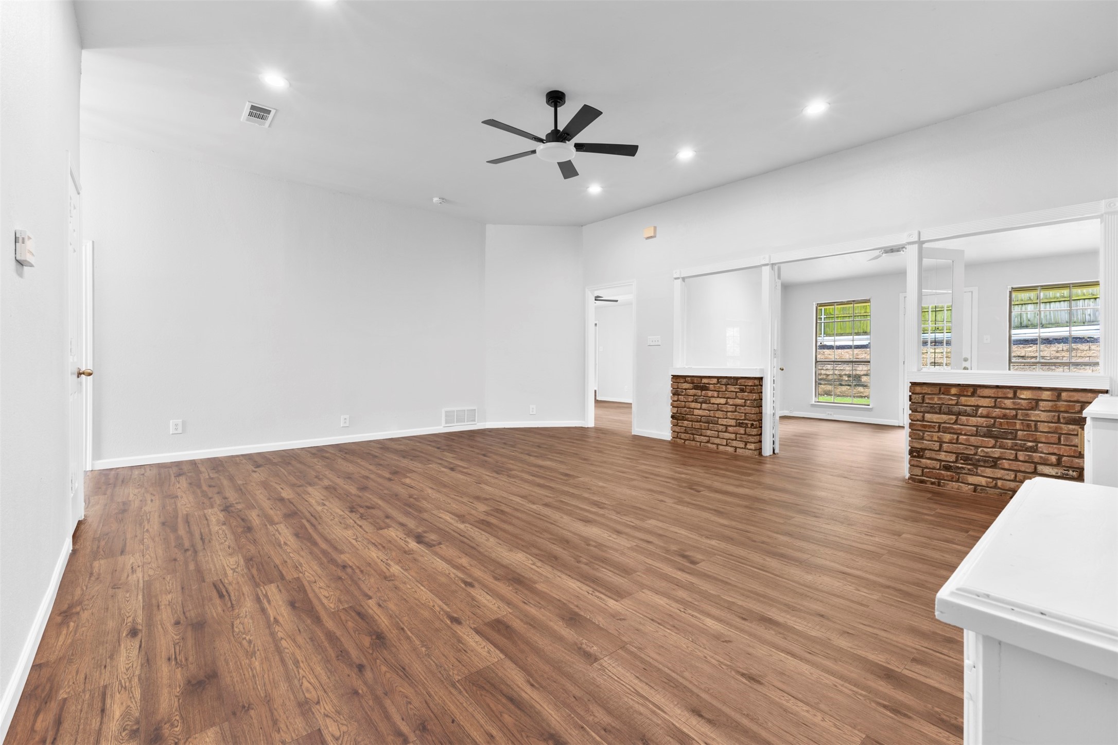 6501 Lake Side Circle North Richland Hills TX 76180