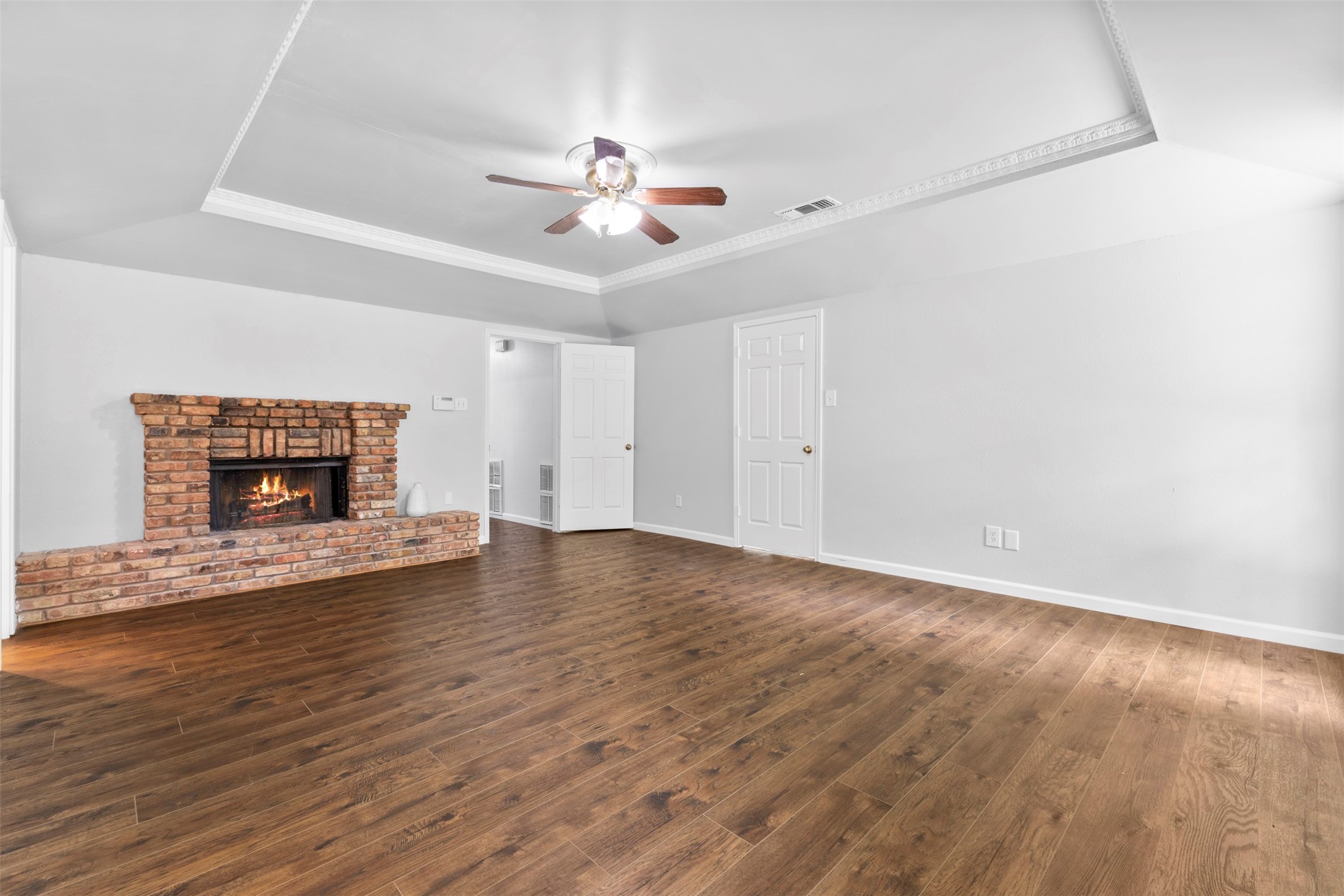 6501 Lake Side Circle North Richland Hills TX 76180
